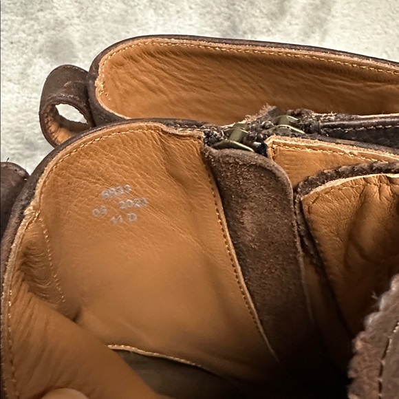 Allen Edmonds Algonquin Lugged Chelsea Boots Size 11 main image 8